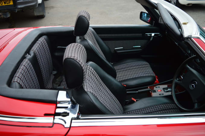 2025 Mercedes-benz 300