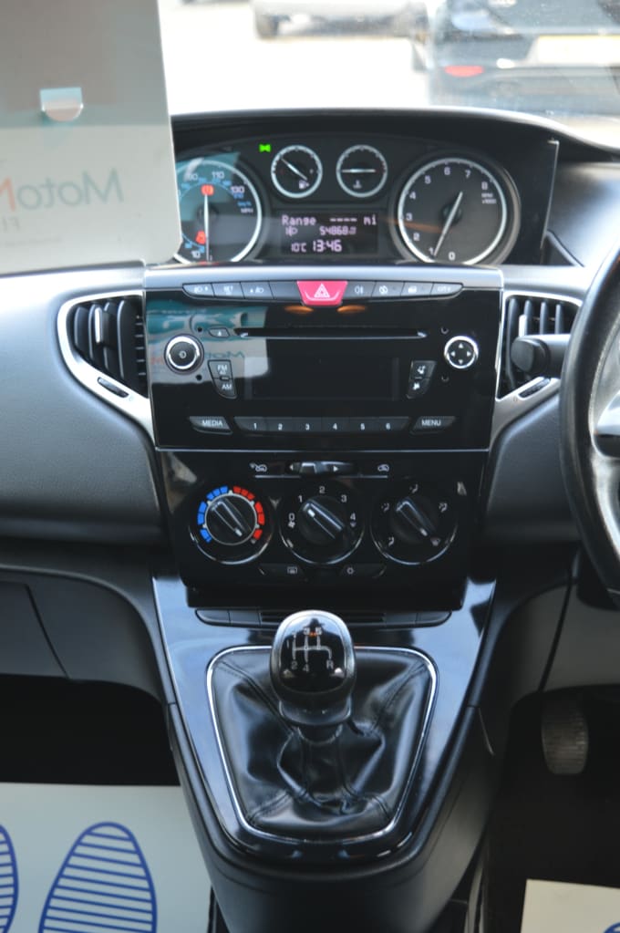 2013 Chrysler Ypsilon