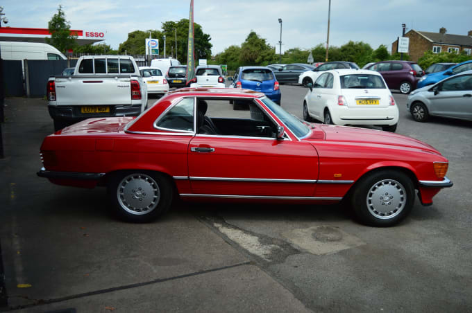 2025 Mercedes-benz 300