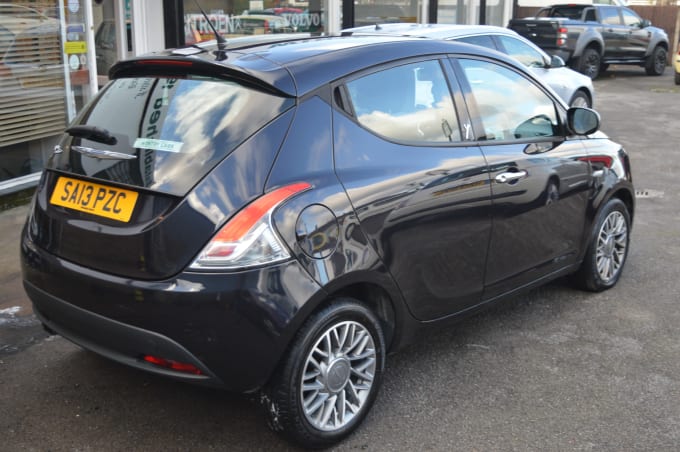 2013 Chrysler Ypsilon