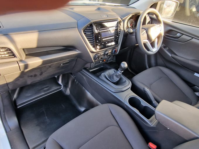 2025 Isuzu D Max