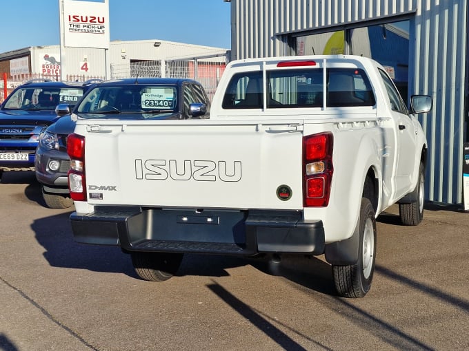 2025 Isuzu D Max