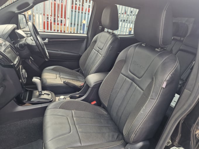 2025 Isuzu D-max