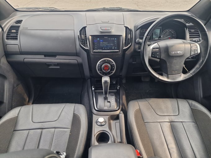 2025 Isuzu D-max