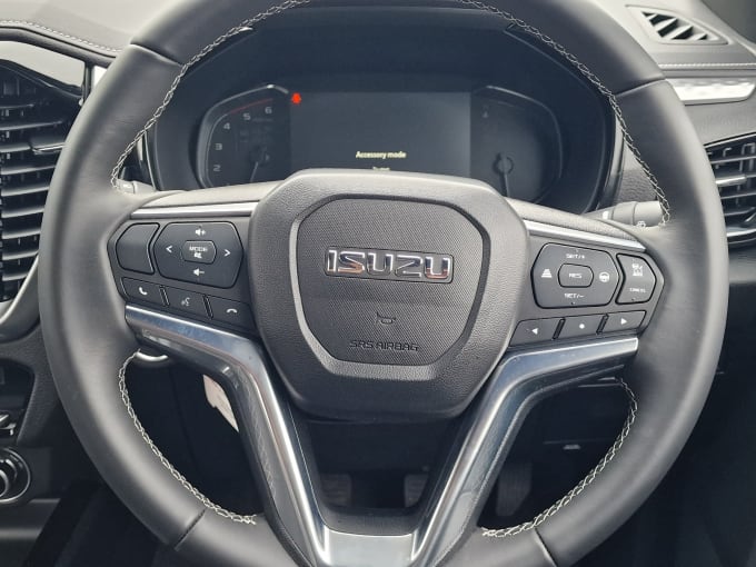 2025 Isuzu D-max