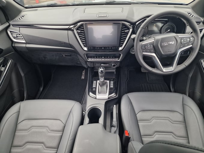 2025 Isuzu D-max