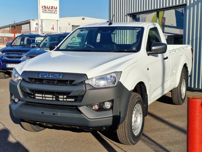 2025 Isuzu D Max