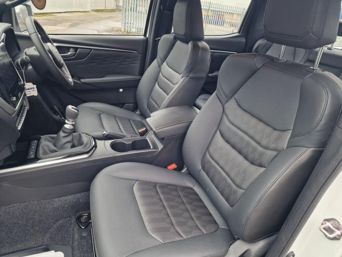 2025 Isuzu D-max