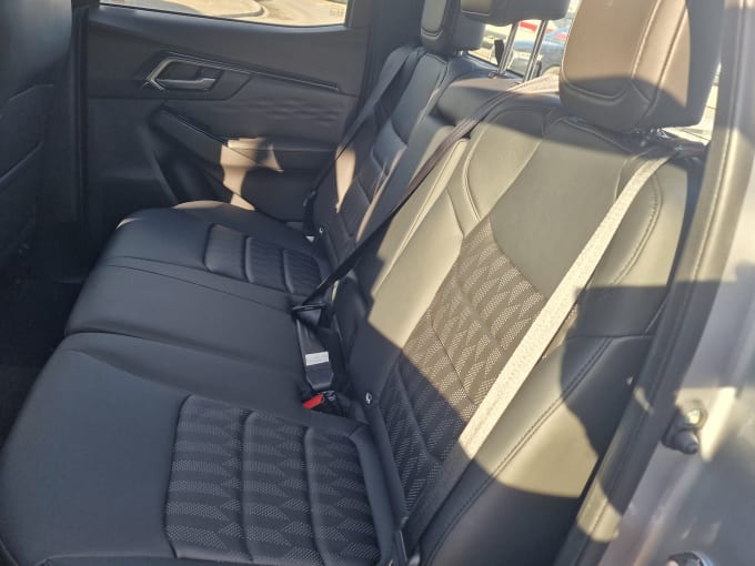 2025 Isuzu D Max