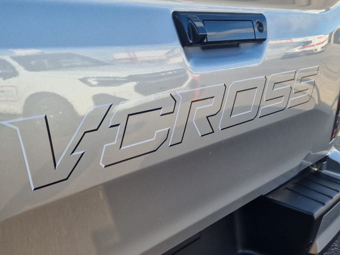 2025 Isuzu D Max