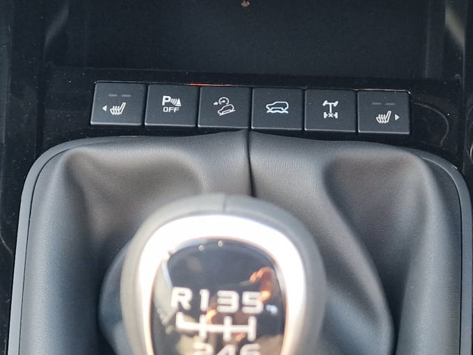 2025 Isuzu D Max