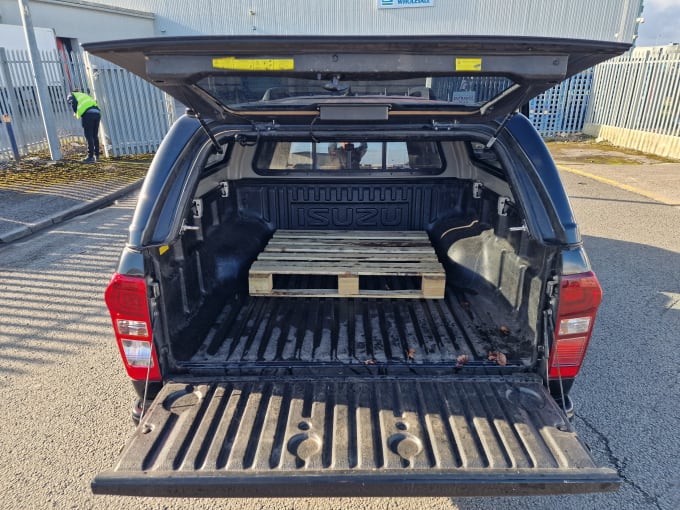 2025 Isuzu D-max