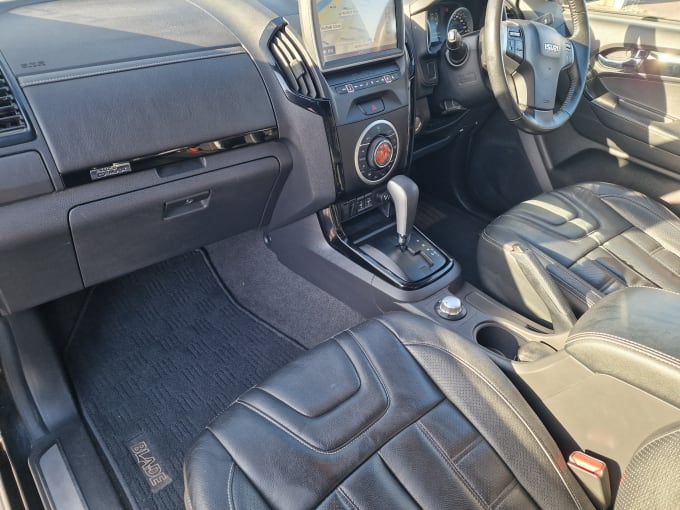 2025 Isuzu D-max