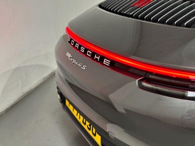 2025 Porsche 911