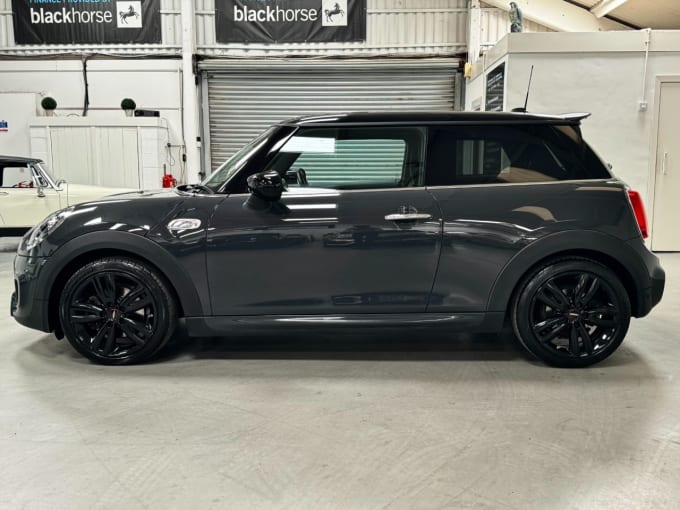 2024 Mini Hatch Cooper