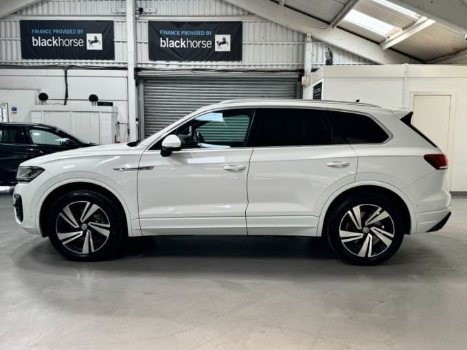 2024 Volkswagen Touareg