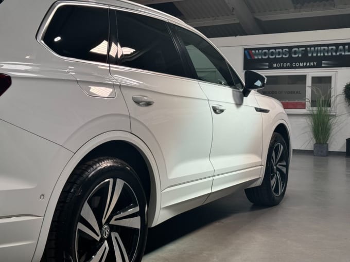 2024 Volkswagen Touareg