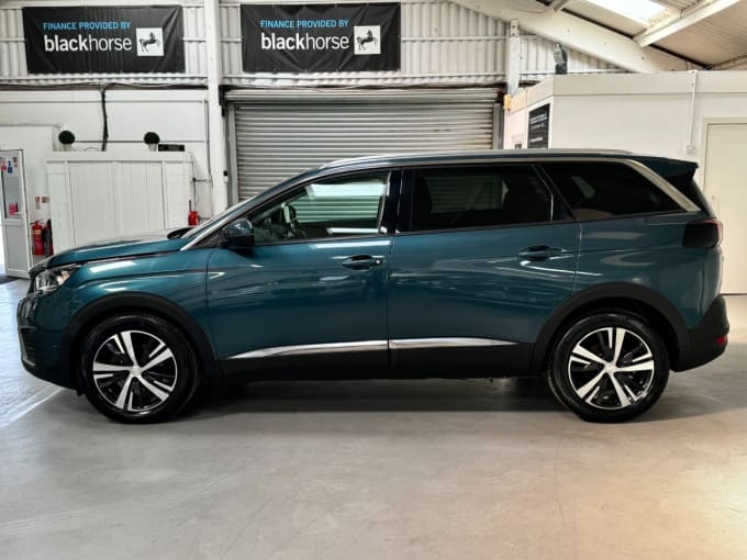 2024 Peugeot 5008