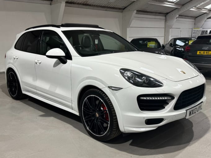 2025 Porsche Cayenne