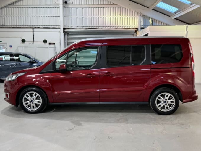 2025 Ford Grand Tourneo Connect