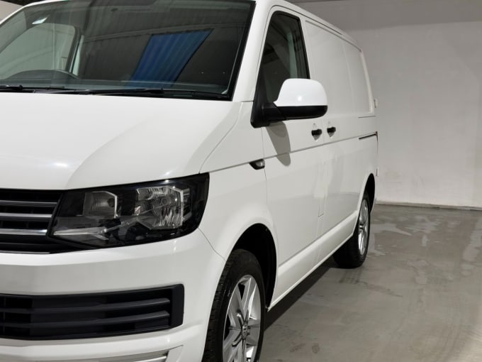 2025 Volkswagen Transporter