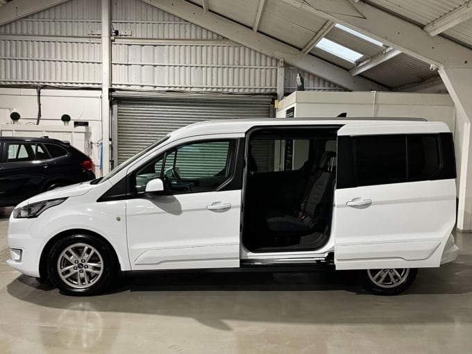 2025 Ford Grand Tourneo Connect