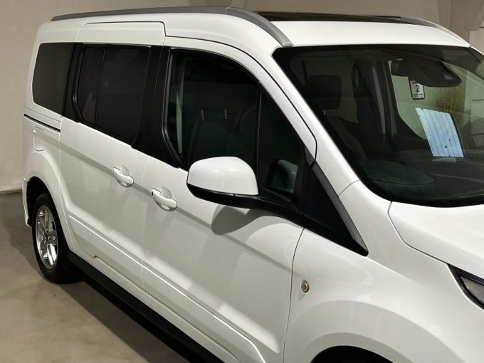 2025 Ford Grand Tourneo Connect