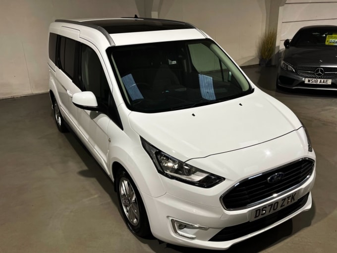 2025 Ford Grand Tourneo Connect