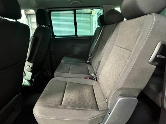 2025 Volkswagen Transporter Shuttle