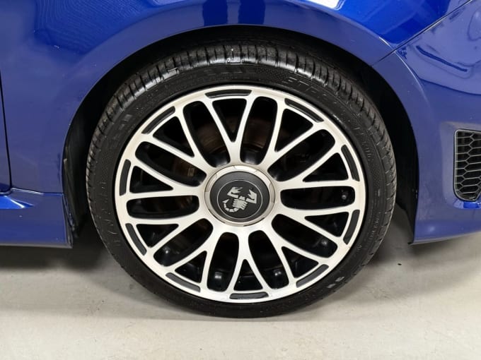 2025 Abarth 595