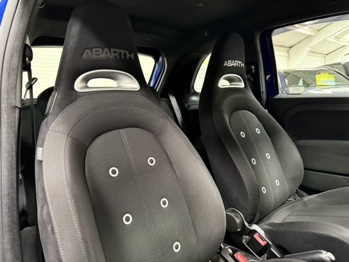 2025 Abarth 595