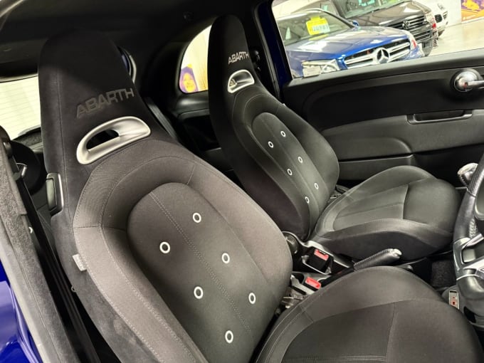 2025 Abarth 595
