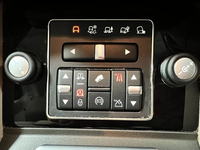 2025 Land Rover Discovery 4