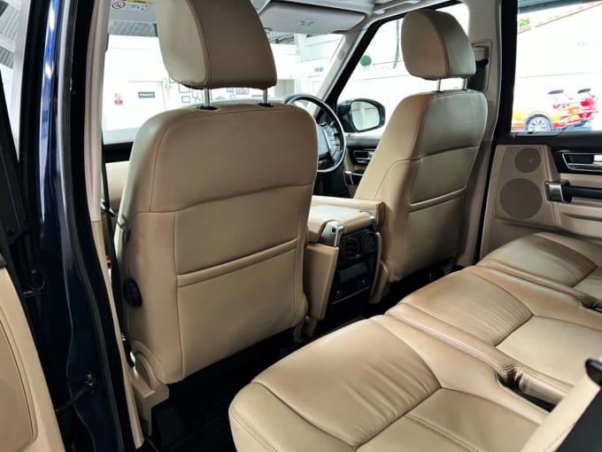 2025 Land Rover Discovery 4
