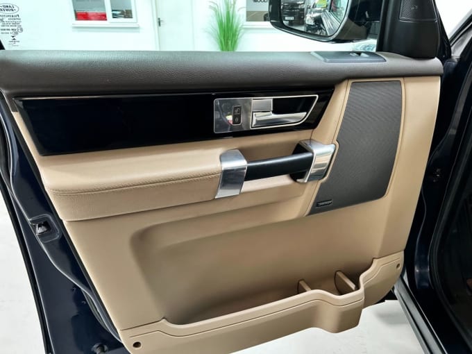 2025 Land Rover Discovery 4