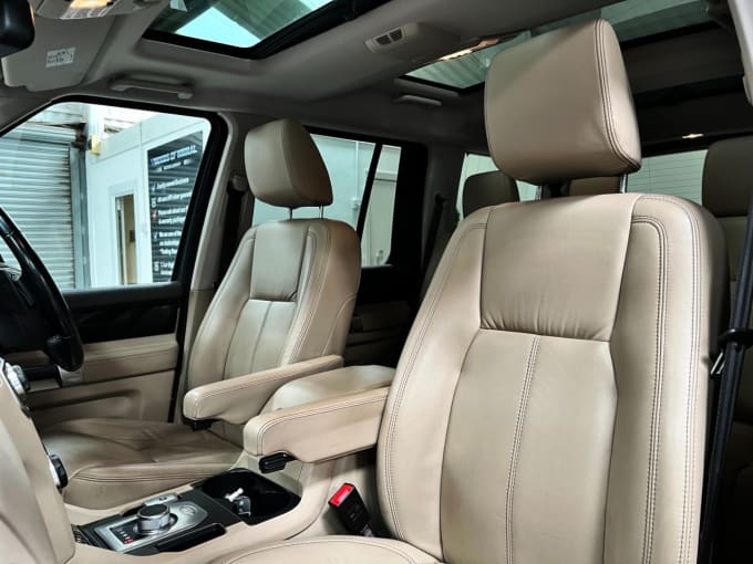 2025 Land Rover Discovery 4