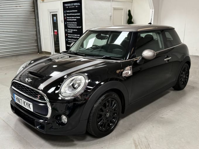 2025 Mini Hatch