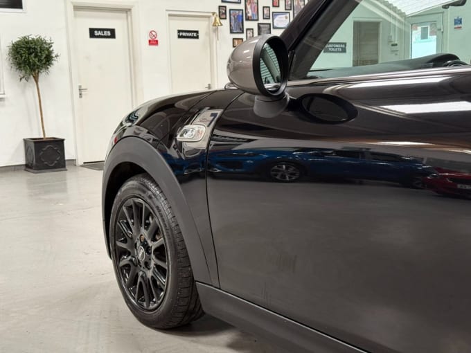 2025 Mini Hatch