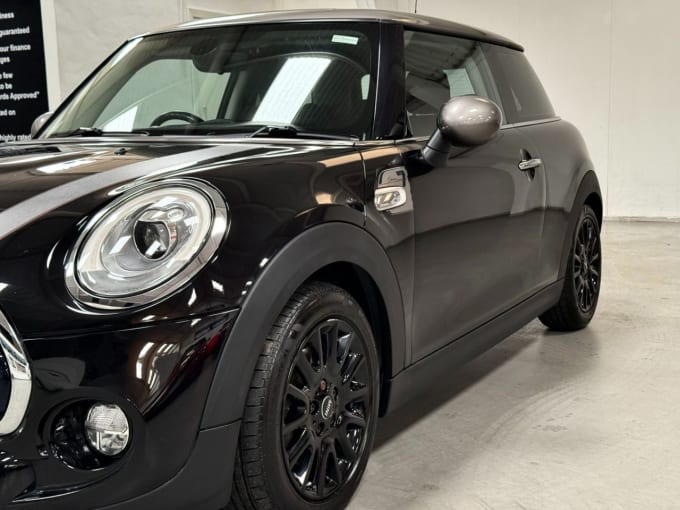 2025 Mini Hatch