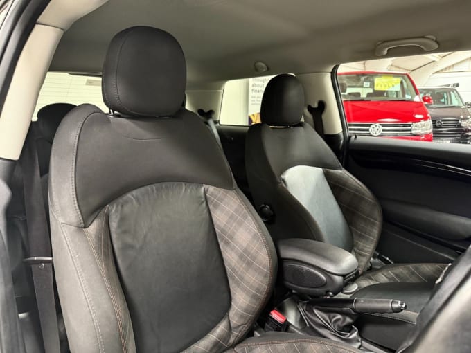 2025 Mini Hatch
