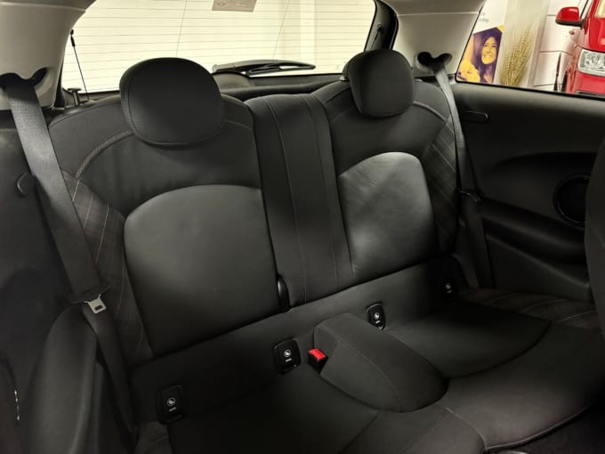 2025 Mini Hatch