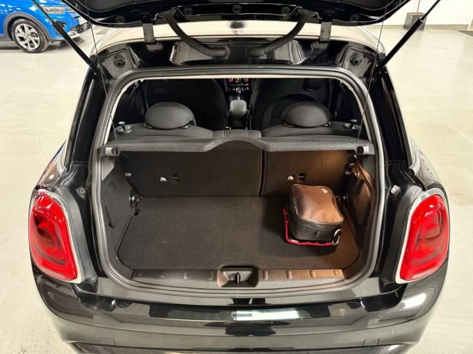 2025 Mini Hatch