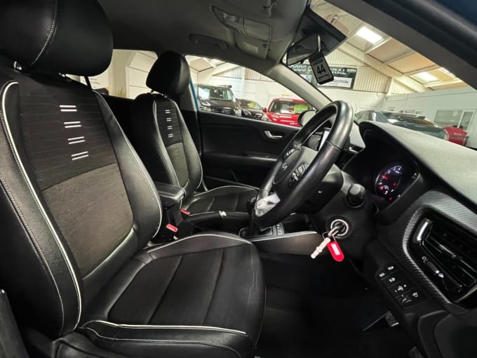 2025 Kia Stonic