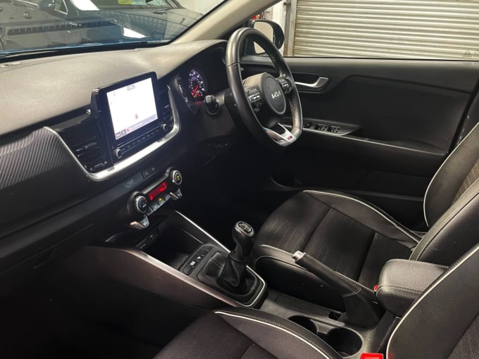 2025 Kia Stonic