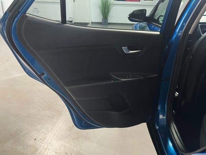 2025 Kia Stonic