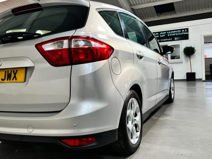 2025 Ford C-max