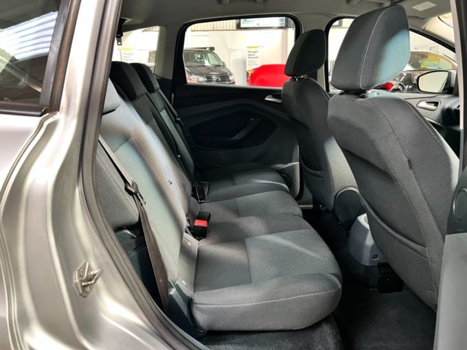 2025 Ford C-max