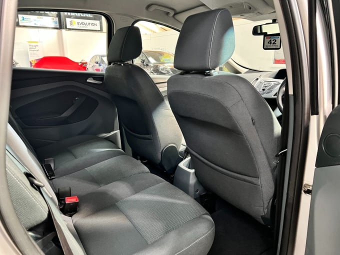 2025 Ford C-max