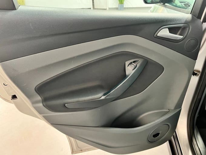 2025 Ford C-max