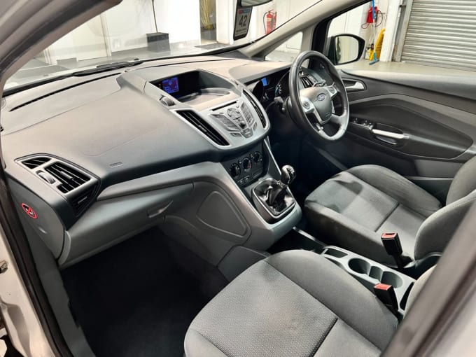 2025 Ford C-max